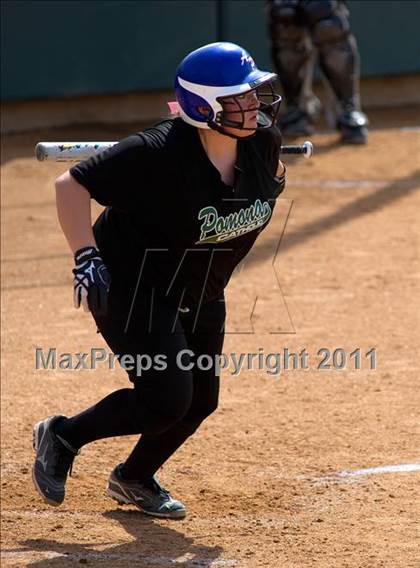 Thumbnail 3 in Pomona Catholic vs. Bellarmine-Jefferson (CIF SS D7 Final) photogallery.