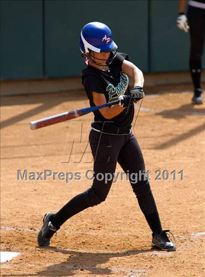 Thumbnail 3 in Pomona Catholic vs. Bellarmine-Jefferson (CIF SS D7 Final) photogallery.