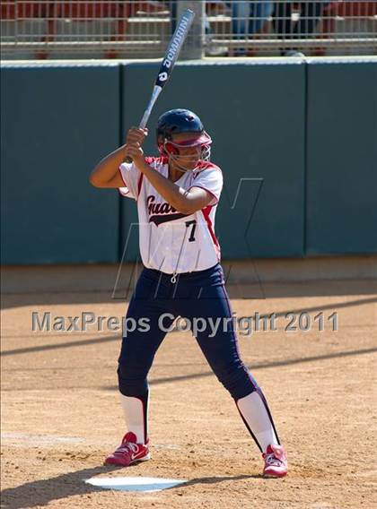 Thumbnail 1 in Pomona Catholic vs. Bellarmine-Jefferson (CIF SS D7 Final) photogallery.