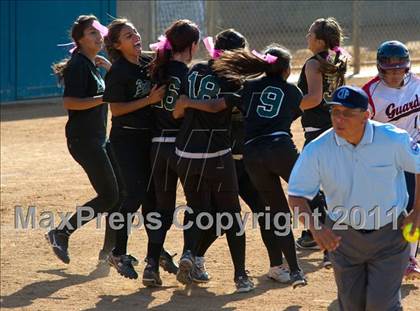 Thumbnail 1 in Pomona Catholic vs. Bellarmine-Jefferson (CIF SS D7 Final) photogallery.