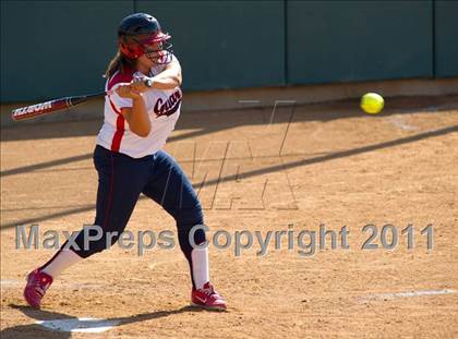 Thumbnail 1 in Pomona Catholic vs. Bellarmine-Jefferson (CIF SS D7 Final) photogallery.