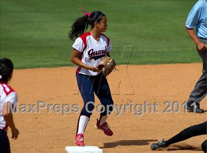 Thumbnail 1 in Pomona Catholic vs. Bellarmine-Jefferson (CIF SS D7 Final) photogallery.