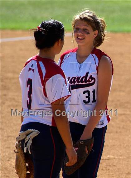 Thumbnail 2 in Pomona Catholic vs. Bellarmine-Jefferson (CIF SS D7 Final) photogallery.