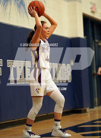 Thumbnail 3 in Buffalo vs. Rogers (UIL 3A Bi-District Playoff) photogallery.