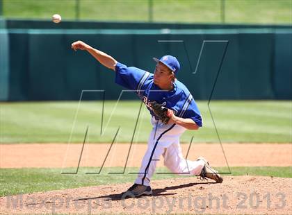 Thumbnail 2 in Bingham vs. Layton (UHSAA 5A Final) photogallery.