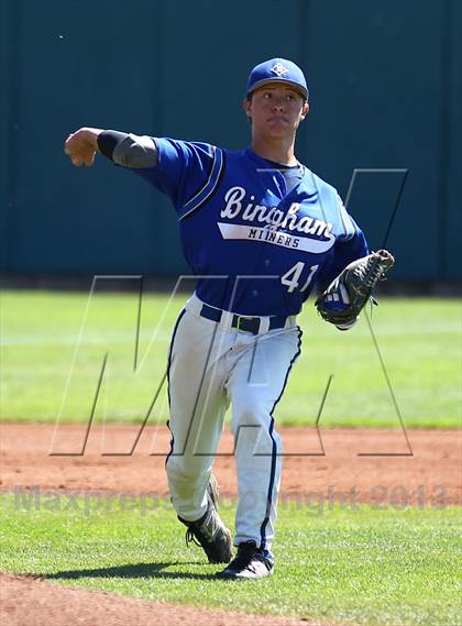 Thumbnail 2 in Bingham vs. Layton (UHSAA 5A Final) photogallery.