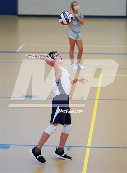 Thumbnail 3 in Ben Davis vs Indiana Christian Academy (Tri-West Hendricks) photogallery.