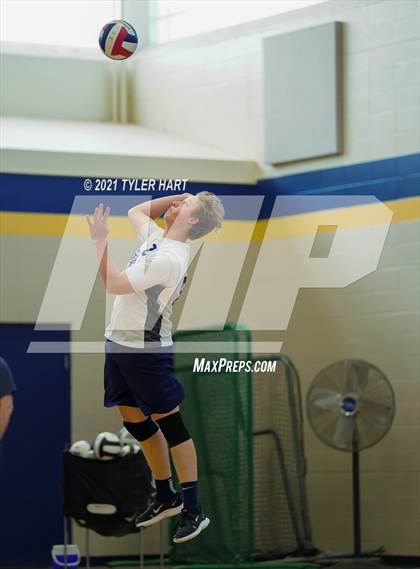 Thumbnail 1 in Ben Davis vs Indiana Christian Academy (Tri-West Hendricks) photogallery.