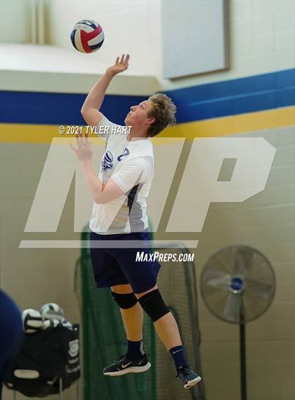 Thumbnail 3 in Ben Davis vs Indiana Christian Academy (Tri-West Hendricks) photogallery.