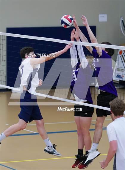 Thumbnail 3 in Ben Davis vs Indiana Christian Academy (Tri-West Hendricks) photogallery.