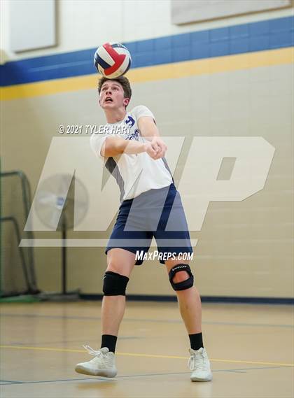Thumbnail 3 in Ben Davis vs Indiana Christian Academy (Tri-West Hendricks) photogallery.