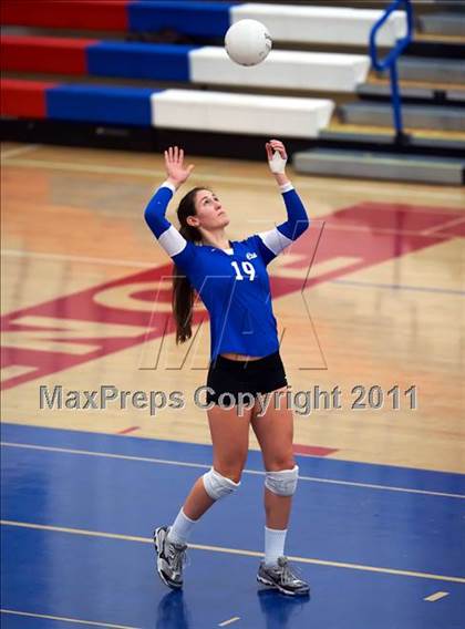 Thumbnail 1 in Presentation vs. St. Francis (CIF CCS D2 Final) photogallery.