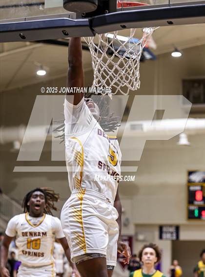 Thumbnail 2 in Walker vs Denham Springs (Livingston Parish Tournament) photogallery.