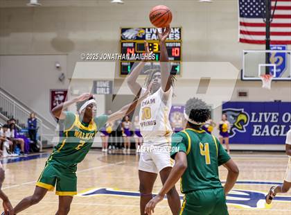 Thumbnail 2 in Walker vs Denham Springs (Livingston Parish Tournament) photogallery.