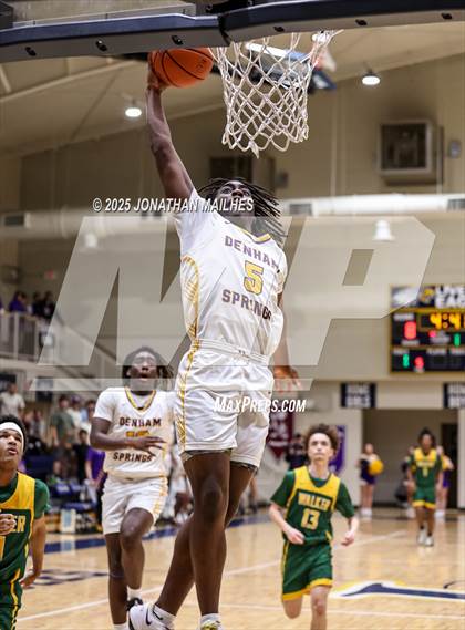 Thumbnail 1 in Walker vs Denham Springs (Livingston Parish Tournament) photogallery.