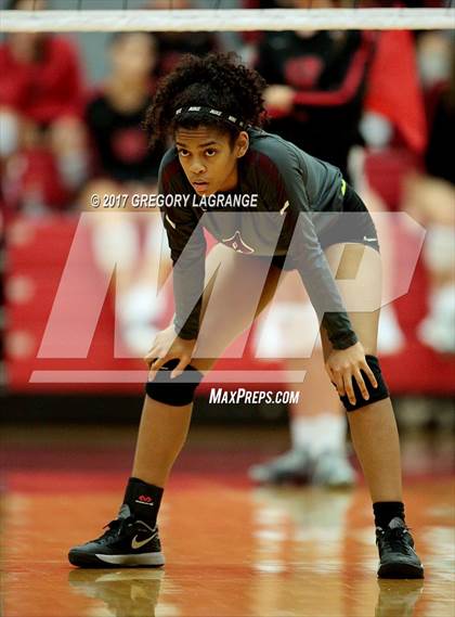 Thumbnail 3 in Lewisville vs Liberty photogallery.