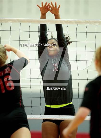 Thumbnail 2 in Lewisville vs Liberty photogallery.