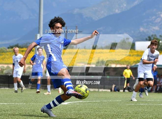 null - Photo 01