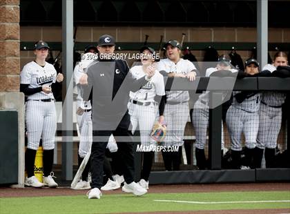 Thumbnail 3 in Hebron vs Guyer photogallery.