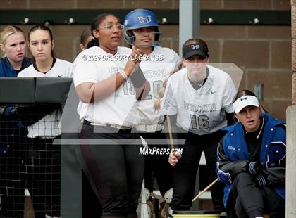 Thumbnail 3 in Hebron vs Guyer photogallery.