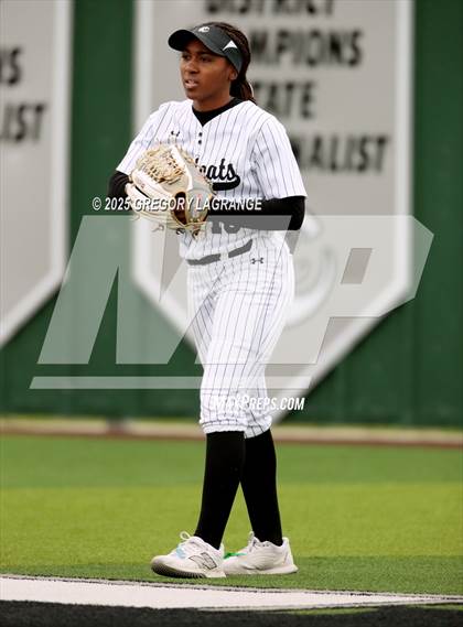 Thumbnail 3 in Hebron vs Guyer photogallery.
