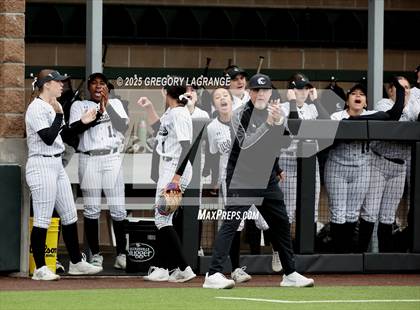 Thumbnail 1 in Hebron vs Guyer photogallery.