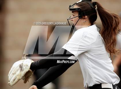 Thumbnail 3 in Hebron vs Guyer photogallery.