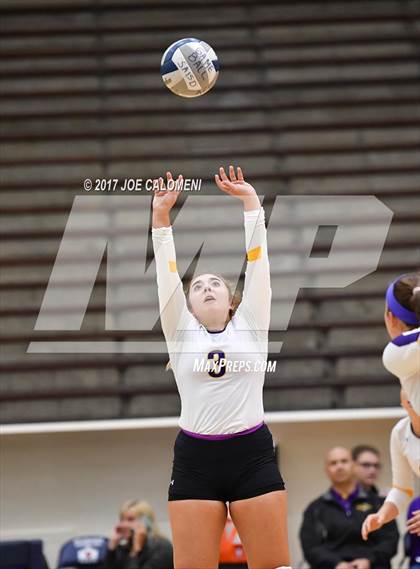 Thumbnail 1 in St. Anthony vs McAllen (SAISD Invitational) photogallery.
