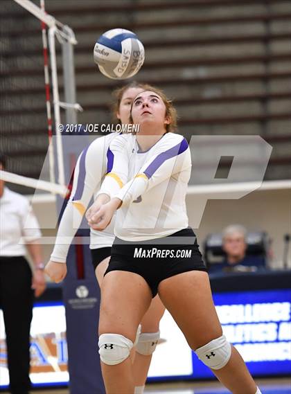 Thumbnail 1 in St. Anthony vs McAllen (SAISD Invitational) photogallery.