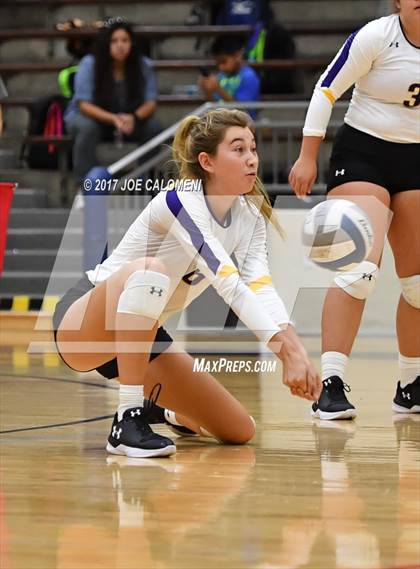Thumbnail 3 in St. Anthony vs McAllen (SAISD Invitational) photogallery.