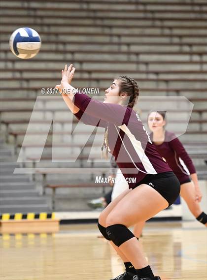 Thumbnail 1 in St. Anthony vs McAllen (SAISD Invitational) photogallery.
