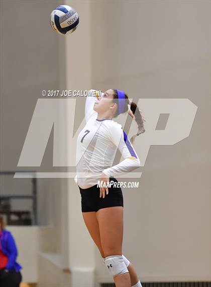 Thumbnail 2 in St. Anthony vs McAllen (SAISD Invitational) photogallery.