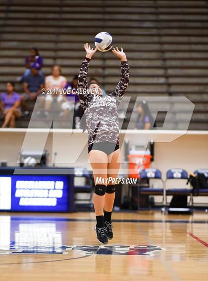 Thumbnail 1 in St. Anthony vs McAllen (SAISD Invitational) photogallery.