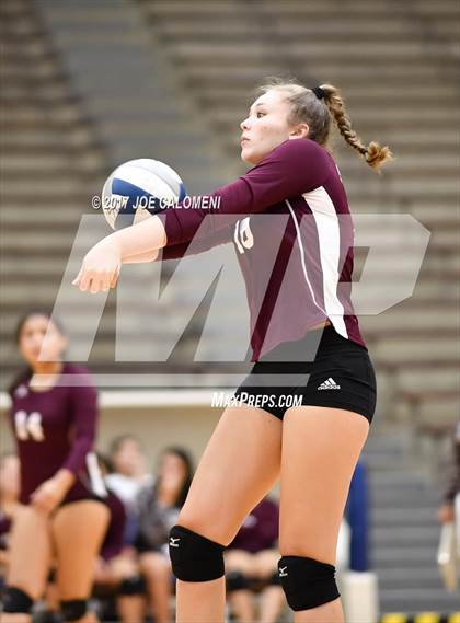 Thumbnail 2 in St. Anthony vs McAllen (SAISD Invitational) photogallery.