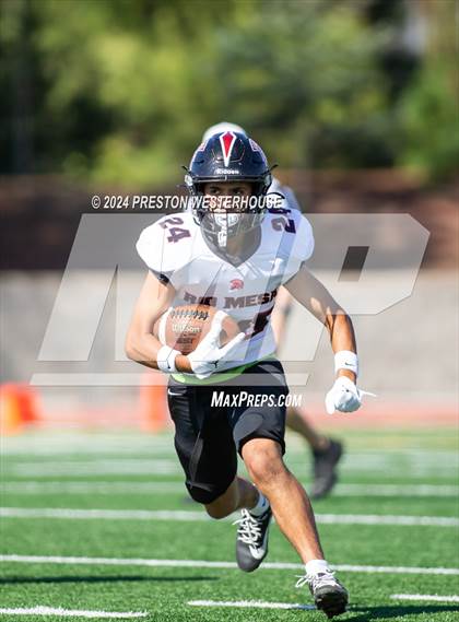 Thumbnail 1 in Rio Mesa @ Moorpark photogallery.