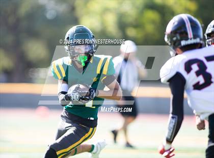Thumbnail 2 in Rio Mesa @ Moorpark photogallery.