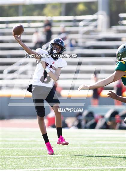 Thumbnail 3 in Rio Mesa @ Moorpark photogallery.