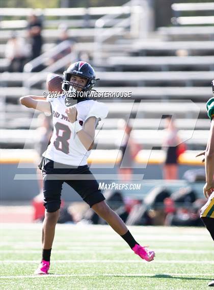 Thumbnail 2 in Rio Mesa @ Moorpark photogallery.