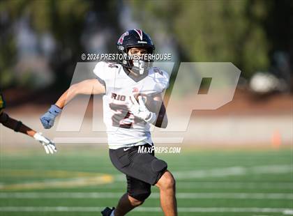 Thumbnail 2 in Rio Mesa @ Moorpark photogallery.