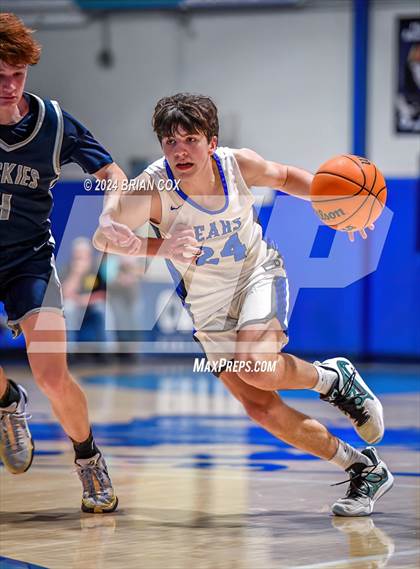 Thumbnail 3 in Ozark Mountain vs Haas Hall Academy (2A-1 District Tournament) photogallery.