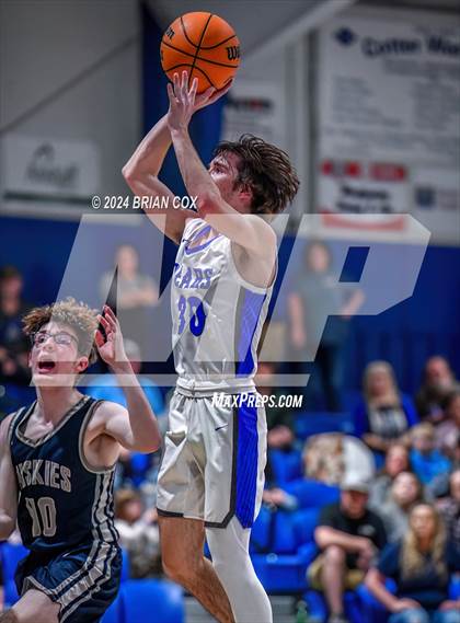 Thumbnail 3 in Ozark Mountain vs Haas Hall Academy (2A-1 District Tournament) photogallery.