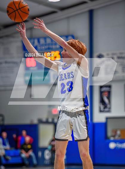 Thumbnail 3 in Ozark Mountain vs Haas Hall Academy (2A-1 District Tournament) photogallery.