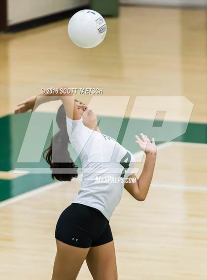 Thumbnail 1 in Jefferson vs. Falls Church photogallery.