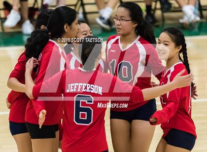 Thumbnail 2 in Jefferson vs. Falls Church photogallery.