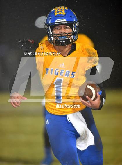 Thumbnail 1 in Leonard @ Whitewright photogallery.