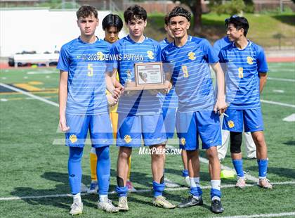 Thumbnail 2 in Sacred Heart Prep vs. Santa Clara (CIF CCS DIII Finals) photogallery.