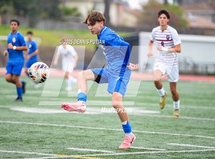 Thumbnail 2 in Sacred Heart Prep vs. Santa Clara (CIF CCS DIII Finals) photogallery.