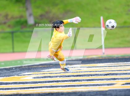Thumbnail 3 in Sacred Heart Prep vs. Santa Clara (CIF CCS DIII Finals) photogallery.