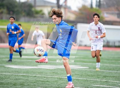 Thumbnail 1 in Sacred Heart Prep vs. Santa Clara (CIF CCS DIII Finals) photogallery.