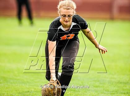 Thumbnail 3 in Rowlett vs Rockwall photogallery.
